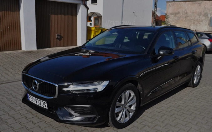 Volvo V60 cena 99900 przebieg: 105000, rok produkcji 2019 z Drezdenko małe 781